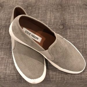 Steve Madden slip on suede sneaker size 8